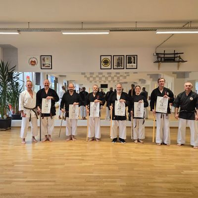 Sechs neue Shodans aus der Kobudo-Multiplikatorenausbildung 2024/2025 
